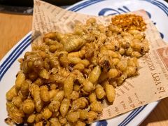 香炸蜂蛹-洱火云南酸菜牛肉火锅(石景山当代商城店)