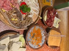 -赵美丽·重庆社区火锅·直营店(火车东站·中豪国际店)