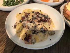 蘑菇培根奶油意面-ROAST