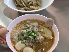 -榮泰米粉湯(Left Shop)