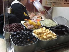 -沪上阿姨鲜果茶(华新大街店)