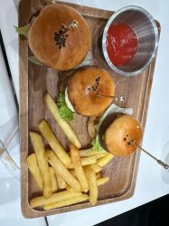 -奈尔宝家庭中心·亲子餐厅(鄞州万达店)