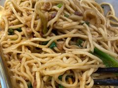 -呼啦面馆·头牌豌杂面(爱琴海店)