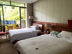 -剑河仰阿莎温泉小镇