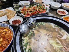 -乐山食古香跷脚牛肉