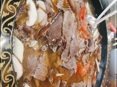 -尚品牛味汤锅火锅(康定总店)