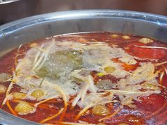 -周良天山牛杂城(天山路总店)