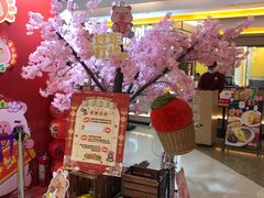 -LuOne凯德晶萃广场(徐家汇路店)