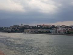 -多瑙河畔鞋履雕塑