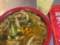 -易记皮肚面(明瓦廊店)