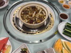 -天宜隆蘑菇宴火锅(石景山旗舰店)