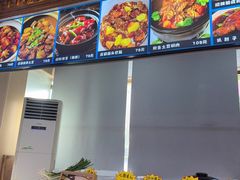 -金沙滩海鲜餐厅·海肠捞饭·手工水饺·无预制菜(梅江龙水园店)