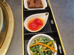 -铭牛烧肉·和牛海鲜自助(高新月牙湖店)