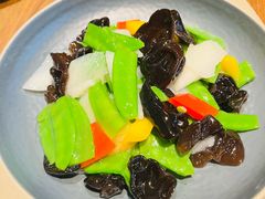 -云海肴·汽锅鸡·云南代表菜(天山百盛优客店)