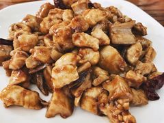 宫保鸡丁-南磨房食府(燕莎奥特莱斯购物中心店)