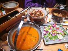 -老滇山寨•云南特色菜•地方菜•民族风情歌舞表演(金碧店)