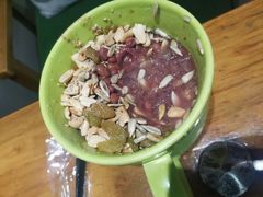 -八月美食小馆(银泰城总店)
