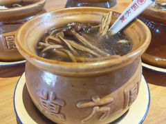 茶树菇排骨瓦罐汤-万方圆拌粉瓦罐汤(滕王阁旗舰店)
