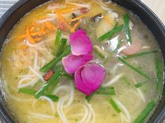-双桥园·云南过桥米线(古城南门店)