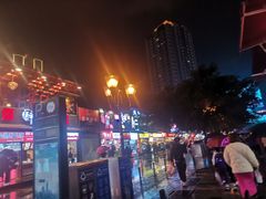 -八一路好吃街(雨田商务大厦店)