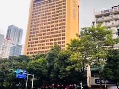 -桔子酒店(深圳东门湖贝地铁站店)