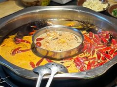 -渝嘴小老弟老火锅(华新村店)