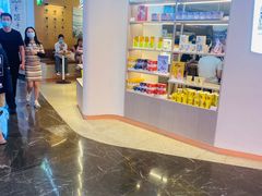-奈雪的茶(湖滨银泰in77C区PRO店)