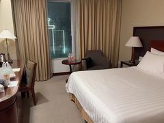 -汕尾巴黎半岛酒店