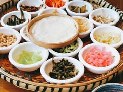 -包整·丝娃娃(一览甲秀楼风景店)