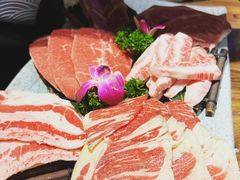 甄选牛肉六拼-明洞阿姨·韩式酱蟹烤肉·创意料理(三元桥店)