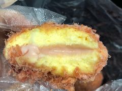 草莓酥松小贝-鲍师傅糕点(国金街店)