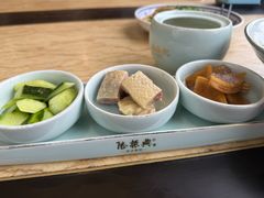 -陆振兴面馆·苏帮菜(白塔店)