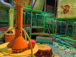 -探奇游乐园(烟台大悦城店)