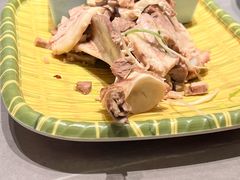 -东口码头·烧鸽子·鱼头泡饼·地方菜(金鹰悦城店)