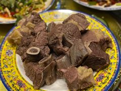 招牌手抓肉-阿拉呛舍藏餐