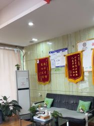 -苗医生专业祛痘·皮肤管理