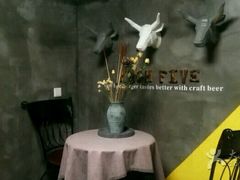 -HIGH FIVE哈福手工汉堡(桂林路店)