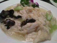 勾芡太多，快把嘴粘住了，此次饭局很失望，-牟传仁饭庄(星海店)