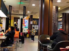 大堂-麦当劳(新闸路店)