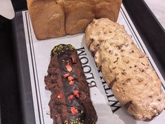 -HOT CRUSH趁热集合·现烤面包(上海环球港店)