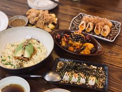 牛油果拌饭-小食院简餐厅