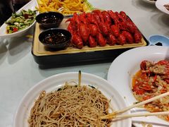 -肥肥虾庄·金牌油焖大虾(沙湖店)