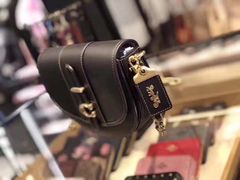 -COACH蔻驰(银泰店)