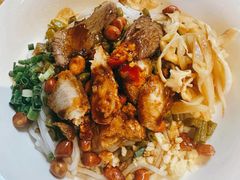 -牛八宝桂林米粉(八里庄店)