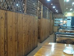 大堂-老东镇啤酒屋海鲜加工·蒸汽海鲜·海鲜烧烤(台东店)