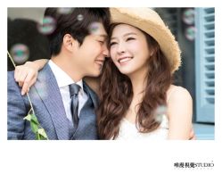 俏皮可爱-巴黎婚纱摄影工作室