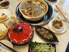 -土连锅·现熬养生汤锅(梁家巷店)