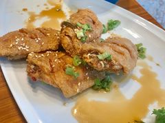 -Chom Cafe and Restaurant