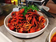 -龙巢盱眙龙虾·牛蛙·烧烤宵夜(八卦岭店)