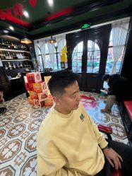-豪帅男士理容馆
